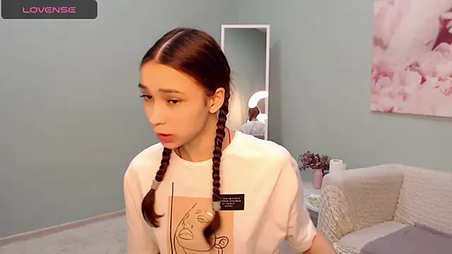 Snapshot of AmyJonas chatting on March 14, 2025, 4:43 am AmyJonas online show from March 14, 2025, 4:43 am