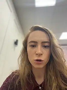 Snapshot of _AngelMoon_ chatting on November 24, 2025, 4:01 am AngelMoon online show from November 24, 2025, 4:01 am