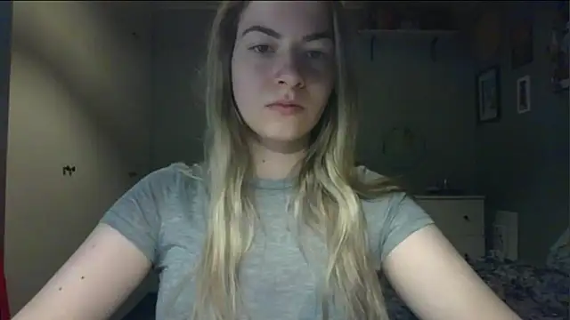 Snapshot of ROSIEx_sweet chatting on April 20, 2026, 6:38 am ROSIEx sweet online show from April 20, 2026, 6:38 am