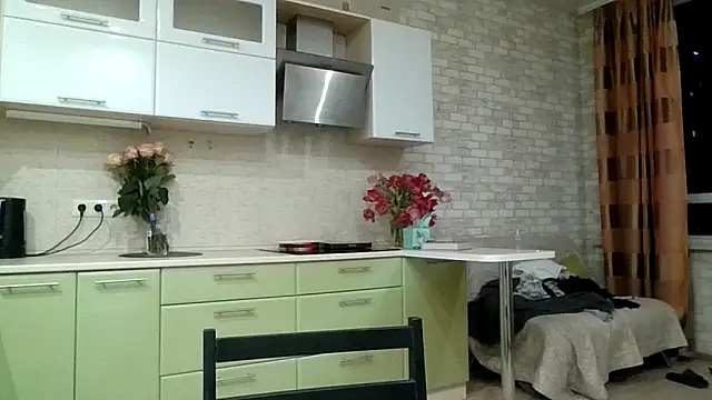 kila lo online show from March 3, 2026, 9:55 pm