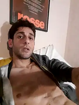 Snapshot of MrTamburine22 chatting on March 17, 2025, 2:45 pm MrTamburine22 online show from March 17, 2025, 2:45 pm