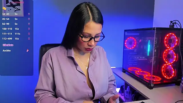 Snapshot of Sue_Wolls chatting on February 28, 2025, 9:44 pm Sue Wolls online show from February 28, 2025, 9:44 pm