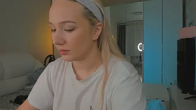 Snapshot of 1AlexaGoddess3 chatting on February 8, 2025, 2:58 am 1AlexaGoddess3 online show from February 8, 2025, 2:58 am