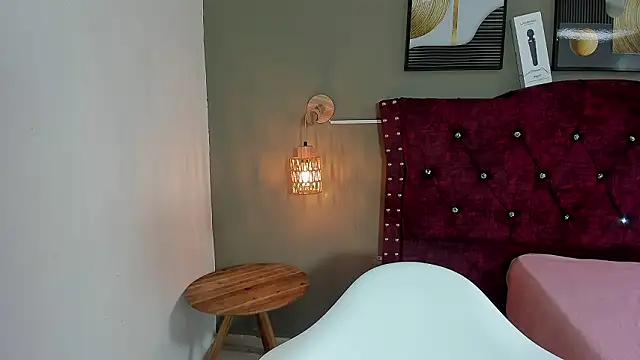 Snapshot of angela_nix chatting on March 27, 2026, 3:24 pm angela nix online show from March 27, 2026, 3:24 pm