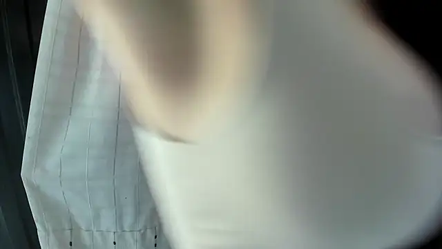 Snapshot of angela_nix chatting on September 15, 2025, 3:56 pm angela nix online show from September 15, 2025, 3:56 pm