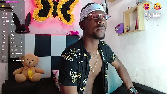 Aroonpapisex online show from March 9, 2026, 2:20 pm