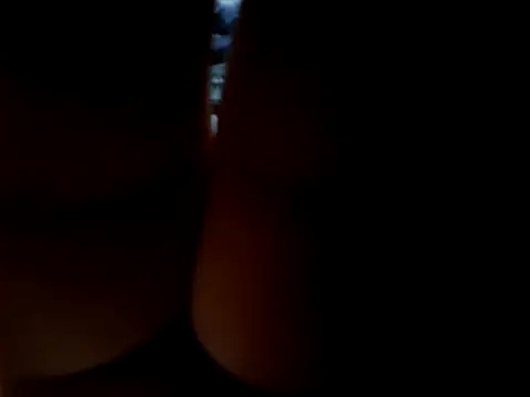 Fefe20cam online show from November 29, 2025, 2:23 am