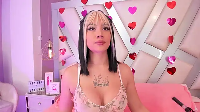 Snapshot of MadissonRey chatting on March 3, 2026, 3:52 pm MadissonRey online show from March 3, 2026, 3:52 pm