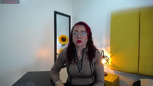 Snapshot of Lupiita223 chatting on September 18, 2025, 1:03 pm Lupiita223 online show from September 18, 2025, 1:03 pm