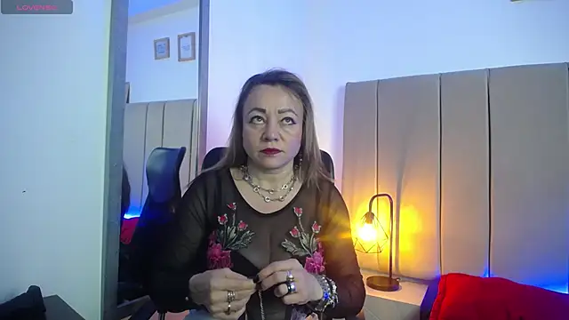 Snapshot of Lupiita223 chatting on March 11, 2025, 12:39 pm Lupiita223 online show from March 11, 2025, 12:39 pm