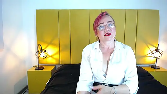 Snapshot of Lupiita223 chatting on September 11, 2025, 1:11 pm Lupiita223 online show from September 11, 2025, 1:11 pm