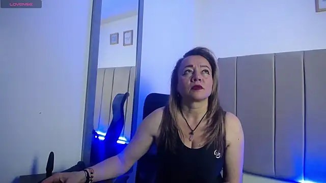Snapshot of Lupiita223 chatting on March 15, 2025, 12:56 pm Lupiita223 online show from March 15, 2025, 12:56 pm