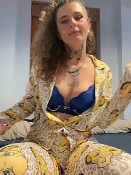Snapshot of BlazyKitsune- chatting on March 22, 2025, 7:31 pm BlazyKitsune- online show from March 22, 2025, 7:31 pm