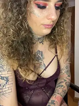 Snapshot of BlazyKitsune- chatting on March 1, 2025, 1:18 pm BlazyKitsune- online show from March 1, 2025, 1:18 pm