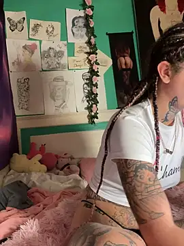 BlazyKitsune- online show from January 12, 2026, 7:31 pm