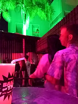 casaloucuras online show from April 4, 2026, 5:14 am