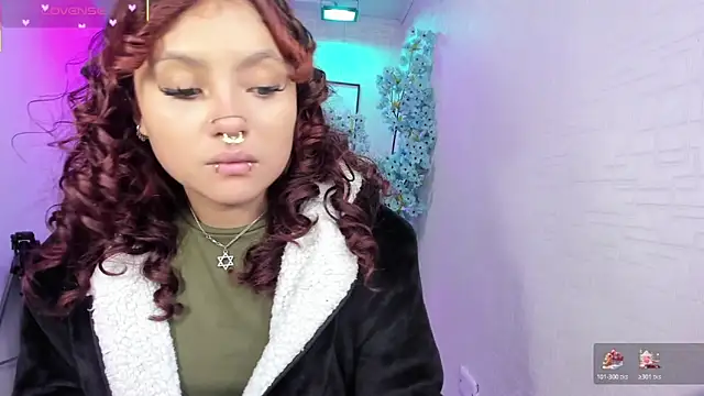 Snapshot of Theia_moon chatting on April 9, 2026, 1:17 pm Theia moon online show from April 9, 2026, 1:17 pm