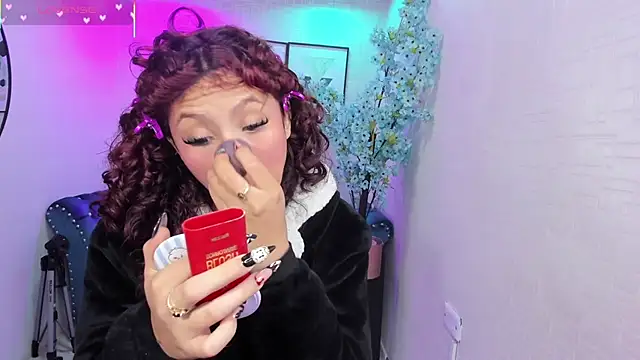 Snapshot of Theia_moon chatting on March 12, 2026, 12:53 pm Theia moon online show from March 12, 2026, 12:53 pm