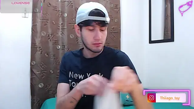 Snapshot of Thhiago_tay chatting on September 14, 2025, 8:20 pm Thhiago tay online show from September 14, 2025, 8:20 pm