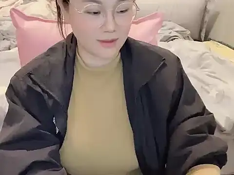 Snapshot of CE-A699 chatting on February 27, 2026, 7:08 am CE-A699 online show from February 27, 2026, 7:08 am