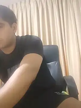 Snapshot of estudiante69 chatting on December 12, 2024, 3:21 am estudiante69 online show from December 12, 2024, 3:21 am