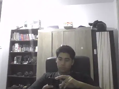 Snapshot of estudiante69 chatting on March 3, 2025, 1:17 am estudiante69 online show from March 3, 2025, 1:17 am