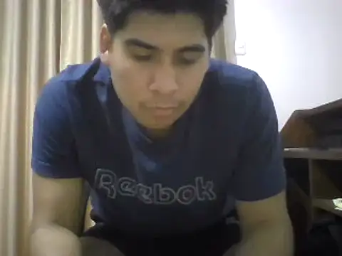Snapshot of estudiante69 chatting on December 10, 2024, 1:32 am estudiante69 online show from December 10, 2024, 1:32 am