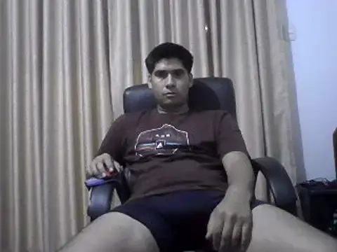Snapshot of estudiante69 chatting on December 9, 2024, 12:01 am estudiante69 online show from December 9, 2024, 12:01 am