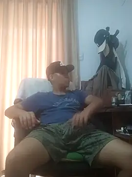 Snapshot of estudiante69 chatting on February 4, 2025, 8:49 pm estudiante69 online show from February 4, 2025, 8:49 pm