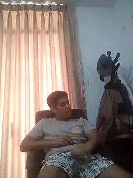 Snapshot of estudiante69 chatting on January 19, 2025, 10:06 pm estudiante69 online show from January 19, 2025, 10:06 pm