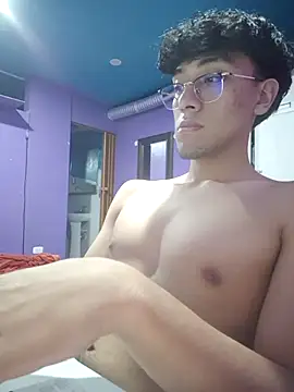 Snapshot of Fabpingon chatting on October 23, 2025, 8:02 am Fabpingon online show from October 23, 2025, 8:02 am