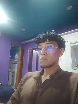Snapshot of Fabpingon chatting on September 17, 2025, 7:38 pm Fabpingon online show from September 17, 2025, 7:38 pm