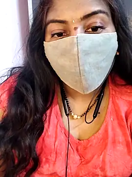 Snapshot of RomeoJuliet345 chatting on March 5, 2026, 5:53 pm RomeoJuliet345 online show from March 5, 2026, 5:53 pm