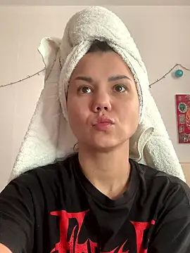 MiraMiss online show from January 12, 2026, 8:54 am