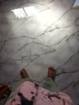 PracticalGum40 online show from November 11, 2025, 6:08 am