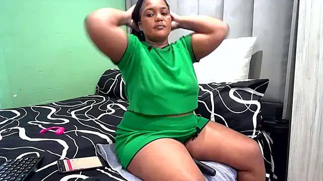 SexyEbony37X online show from May 6, 2026, 6:28 am