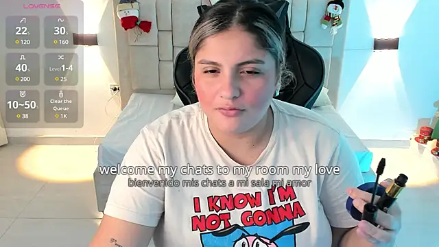 Snapshot of Sienna_Jones chatting on December 21, 2024, 12:06 pm Sienna Jones online show from December 21, 2024, 12:06 pm