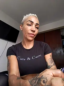 Snapshot of Alison_fitness chatting on April 30, 2026, 8:57 pm Alison fitness online show from April 30, 2026, 8:57 pm