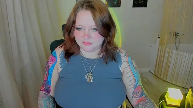 Snapshot of MoonLghte chatting on March 15, 2026, 7:43 pm MoonLghte online show from March 15, 2026, 7:43 pm