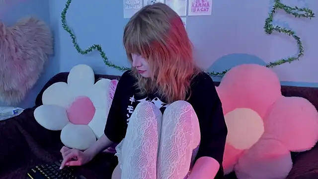 Snapshot of EvaStevs chatting on February 15, 2026, 5:12 pm EvaStevs online show from February 15, 2026, 5:12 pm