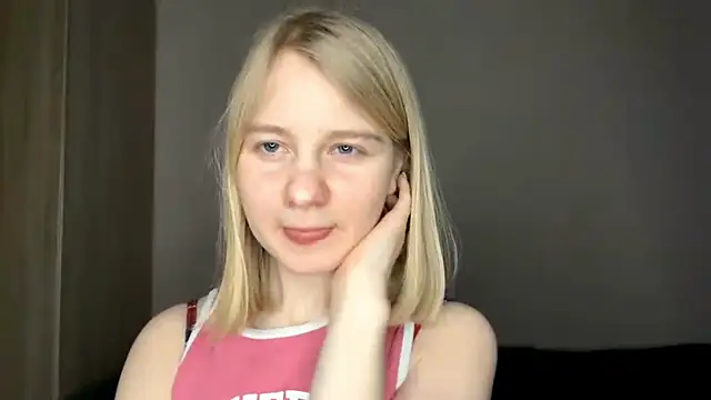 OdelinaFicken online show from February 27, 2026, 9:42 am