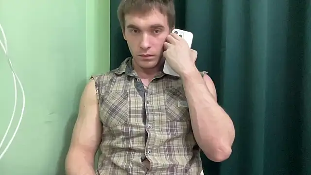 Mrbiceps23 online show from December 5, 2024, 6:17 pm