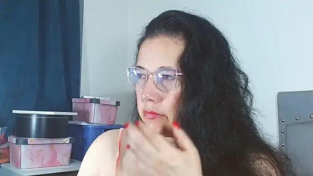 Snapshot of maturepriscila chatting on May 17, 2026, 1:44 pm maturepriscila online show from May 17, 2026, 1:44 pm