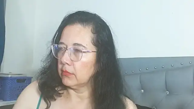 Snapshot of maturepriscila chatting on May 23, 2026, 1:32 pm maturepriscila online show from May 23, 2026, 1:32 pm