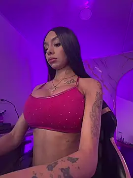 Tiffanny online show from February 25, 2026, 11:10 am