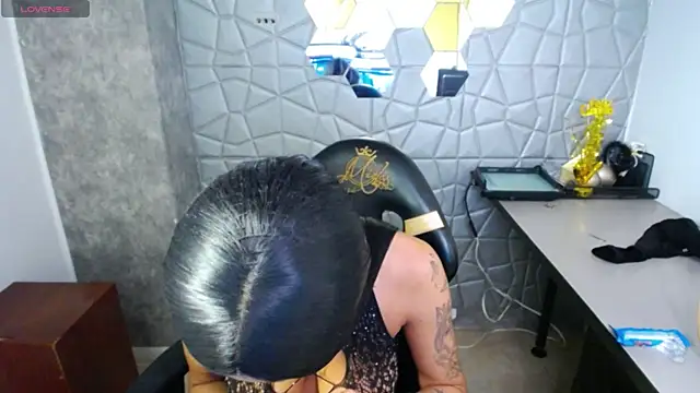 Snapshot of Tiffanny chatting on March 22, 2025, 6:47 pm Tiffanny online show from March 22, 2025, 6:47 pm
