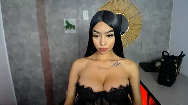 Snapshot of Tiffanny chatting on February 7, 2025, 1:01 pm Tiffanny online show from February 7, 2025, 1:01 pm