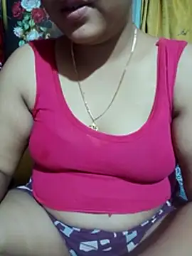 Snapshot of Super-Couple chatting on May 15, 2026, 4:27 pm Super-Couple online show from May 15, 2026, 4:27 pm