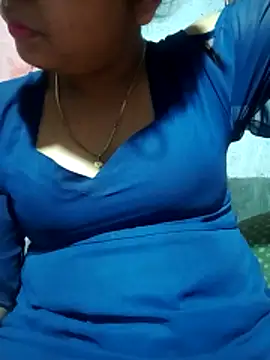 Snapshot of Super-Couple chatting on March 10, 2026, 7:12 am Super-Couple online show from March 10, 2026, 7:12 am