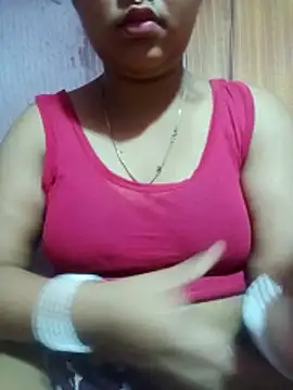 Snapshot of Super-Couple chatting on March 31, 2026, 6:15 am Super-Couple online show from March 31, 2026, 6:15 am